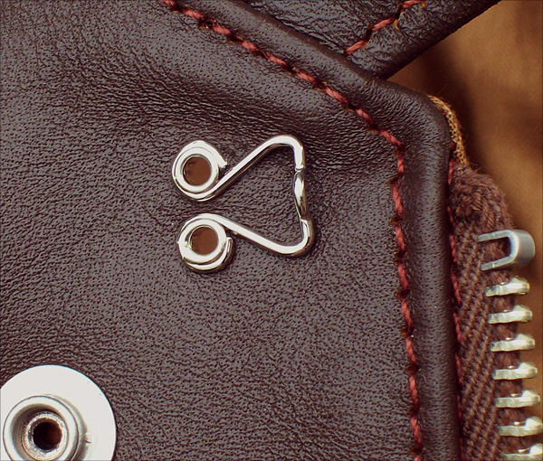 Good Wear Leather's 42-18246-P Type A-2 Collar Clip
